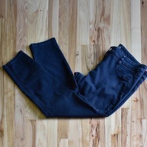 black stretchy skinny jeans